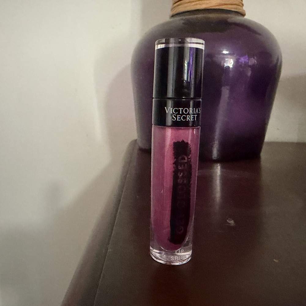 New Victoria's Secret lip shine